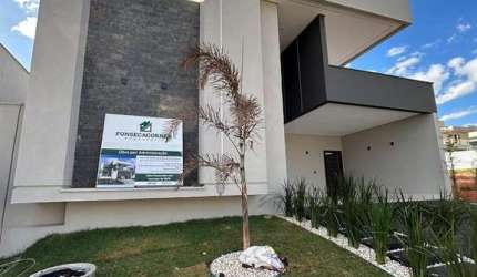 Casa Térrea no Condomínio Jardins Bolonha Casa em Condomínio com 3 Quarto(s) e 4 banheiro(s) à Venda, 161 por R$ 1.160.000 no setor Jardins Bolonha SL27662