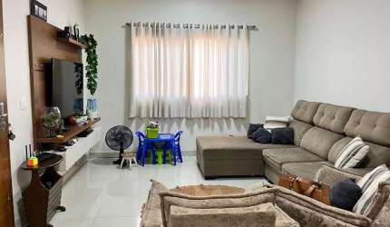 CASA 03 QUARTOS RUA 1014 Nº640 Q 42 LOTE 28 COM SETOR PEDRO LUDOVICO  Casa de Rua com 4 Quarto(s) e 3 banheiro(s) à Venda, 280 por R$ 880.000 no setor Setor Pedro Ludovico VN28077