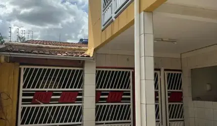 VENDO SOBRADO NO SETOR SÃO JOSÉ  Sobrado com 3 Quarto(s) e 4 banheiro(s) à Venda, 200 por R$ 450.000 no setor Setor São José AD28285
