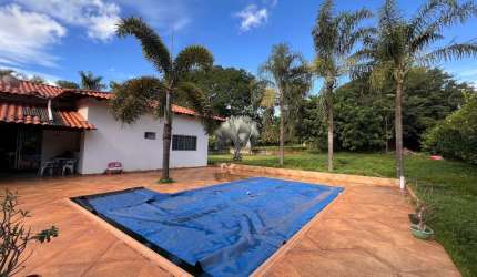 Chácara em Condomínio 4000m² Estância das Aroeiras Trindade - GO Casa em Condomínio com 4 Quarto(s) e 4 banheiro(s) à Venda, 380 por R$ 1.300.000 no setor Estâncias Aroeira AU28320