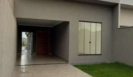 Casa Térrea Jd. Helvécia  Casa de Rua com 3 Quarto(s) e 2 banheiro(s) à Venda, 145 por R$ 550.000 no setor Jardim Helvecia IN28549