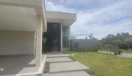 Casa com 4 suítes no Jardim Porto Casa em Condomínio com 4 Quarto(s) e 6 banheiro(s) à Venda, 301 por R$ 2.790.000 no setor Jardins Porto IN26603