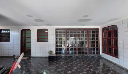 Sobrado 4 Quartos Balneário Meia Ponte Casa de Rua com 3 Quarto(s) e 3 banheiro(s) à Venda, 309 por R$ 550.000 no setor Jardim Balneário Meia Ponte AD28116