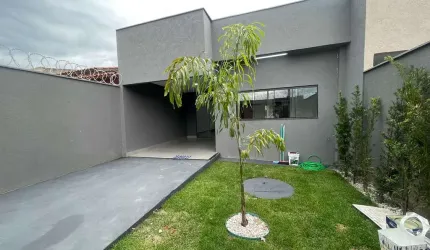 Linda casa no Setor Buriti Sereno  Casa de Rua com 1 Quarto(s) e 3 banheiro(s) à Venda, 220 por R$ 400.000 no setor Jardim Buriti Sereno AD29054
