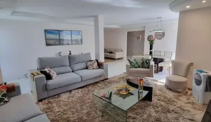 Casa 4Q a venda no Setor Aeroporto Casa de Rua com 4 Quarto(s) e 5 banheiro(s) à Venda, 385 por R$ 1.370.000 no setor Setor Aeroporto IN28916