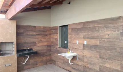 Casa térrea 3 quartos com suíte, pé direito duplo e acabamento de alto padrão no Jardim São José em Goiânia Casa de Rua com 3 Quarto(s) e 2 banheiro(s) à Venda, 102 por R$ 350.000 no setor Jardim São 