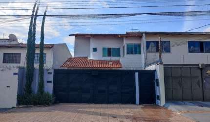Sobrado com 3 suítes a venda no Jardim América  Sobrado com 4 Quarto(s) e 5 banheiro(s) à Venda, 226 por R$ 1.150.000 no setor Jardim América AV29113