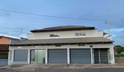 Lindo sobrado Pq. Santa Rita Sobrado com 3 Quarto(s) e 4 banheiro(s) à Venda, 750 por R$ 1.800.000 no setor Parque Santa Rita TA29357