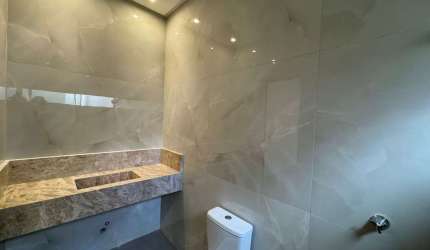 CASA PROX AO PASSEIO DAS ÁGUAS - HUGO DE MORAIS Casa de Rua com 3 Quarto(s) e 2 banheiro(s) à Venda, 111 por R$ 520.000 no setor Residencial Hugo de Moraes FL29416