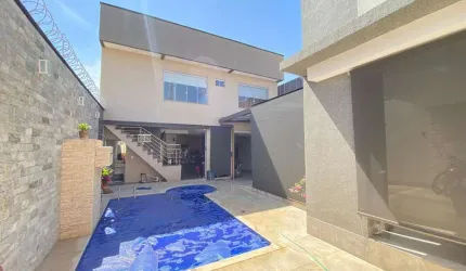 Casa de 4 Quartos no Veredas dos Buritis Casa de Rua com 4 Quarto(s) e 4 banheiro(s) à Venda, 230 por R$ 1.000.000 no setor Residencial Vereda dos Buritis VT30081