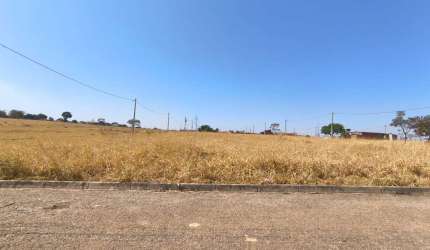 Sua chance de construir o lar dos sonhos em Aragoiânia!  Terreno com 200m²  Lote à Venda, 200 por R$ 63.000 no setor RESIDENCIAL MONTE SINAI AU25346