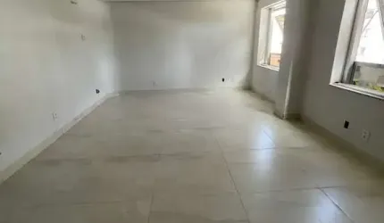 Sala Comercial Pronta, Andar Alto e Garagem Privativa -  Setor Oeste  Sala comercial com null Quarto(s) e null banheiro(s) à Venda, 30 por R$ 119.000 no setor Setor Oeste IN30085