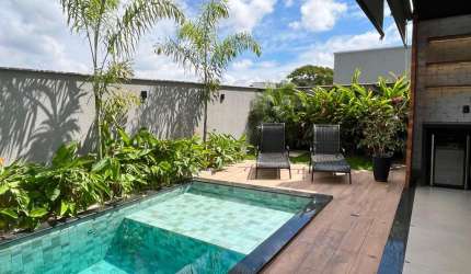 Sobrado no Condomínio Jardins Capri Sobrado com 4 Quarto(s) e 4 banheiro(s) à Venda, 230 por R$ 1.990.000 no setor Jardins Capri SL30397