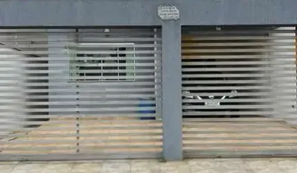 PARQUE DAS FLORES Casa de Rua com 3 Quarto(s) e 4 banheiro(s) à Venda, 121.53 por R$ 550.000 no setor Residencial Maria Lourenca AD30427