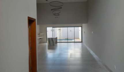 Linda Casa Jd. Planalto Casa de Rua com 4 Quarto(s) e 5 banheiro(s) à Venda, 273 por R$ 1.800.000 no setor Jardim Planalto ST30082