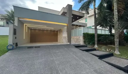 Casa Térrea - CONDOMÍNIO DO LAGO Casa em Condomínio com 4 Quarto(s) e 5 banheiro(s) à Venda, 207 por R$ 2.590.000 no setor Condomínio do Lago 1ª Etapa ST30551