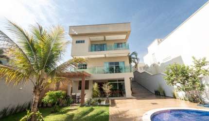 Sobrado do condominio do lago  Sobrado com 4 Quarto(s) e 5 banheiro(s) à Venda, 350 por R$ 3.000.000 no setor Chácaras Maringá TA30787