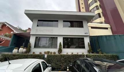 Casa comercial com 11 salas à venda no Ponta Aguda, Blumenau  por R$ 2.800.000