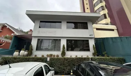 Casa comercial com 11 salas para alugar no Ponta Aguda, Blumenau  por R$ 15.000