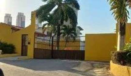 Casa com 3 dormitórios à venda, 230 m² por R$ 340.000,00 - Itapuã - Salvador/BA