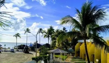 Village com 2 dormitórios à venda, 90 m² por R$ 950.000,00 - Guarajuba - Camaçari/BA