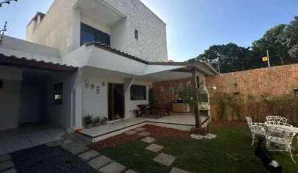 Casa com 4 dormitórios à venda, 300 m² por R$ 900.000,00 - Pituaçu - Salvador/BA