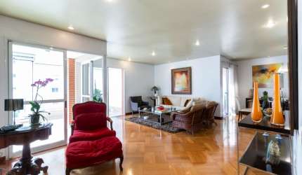 Apartamento nas Alamedas dos Aicas com 195 m² 3 Suites e 3 Vagas