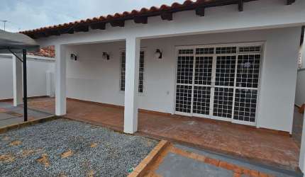 Aluga-se casa no Boa Esperança