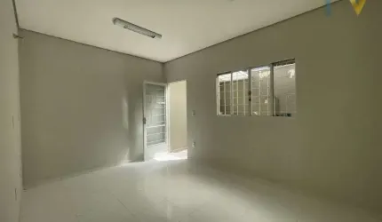Oportunidade Única: Sala Comercial na Avenida 15 de Novembro: 2 Salas com Banheiros, copa, pergolado com teto móvel e uma sala preparada p/ dentista