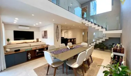 Fantástica casa  à venda no Condomínio Brisas da Mata, Jundiaí-SP - 4 quartos, 3 suítes, 2 salas, 5 banheiros, 4 vagas, 277m².