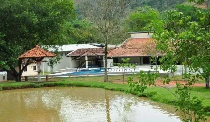 Belíssima Chácara à venda - Porteira Fechada em São José dos Campos