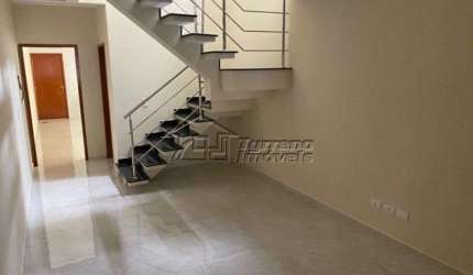 Casa nova com 3 dormitórios no Jardim das Industrias