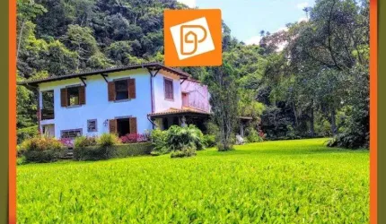 Bingen, Petrópolis, RJ- Casa &#224; venda no com 6 quartos + terreno com 8.154 m&#178;