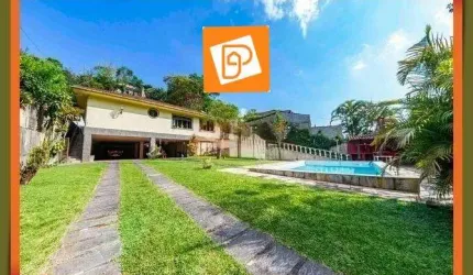 Quitandinha, Petrópolis, RJ- Casa &#224; venda com 4 quartos + piscina + 4 vagas