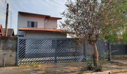Casa para Venda em Holambra, Jardim das Tulipas, 3 dormitórios, 1 suíte, 2 banheiros, 1 vaga