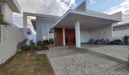 Casa em Condomínio para Venda em Holambra, Residencial Portal do Sol, 3 dormitórios, 3 suítes, 4 banheiros, 2 vagas
