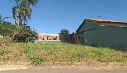 Terreno residencial espaçoso e privilegiado em Goiânia