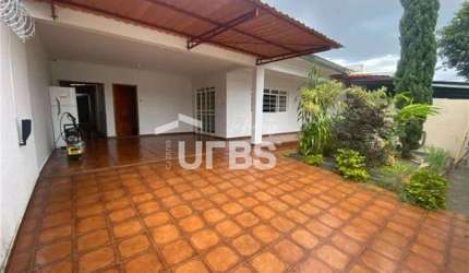 Casa residencial e/ou comercial, terreno com 360 m2