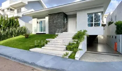 Casa Térrea - Condomínio Garden Park.