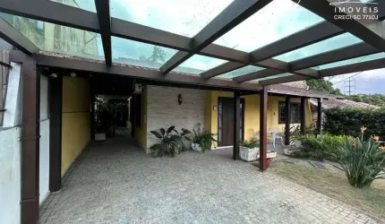 Casa com 3 quartos, Glória, Joinville - R$ 990 mil, Cod: 299