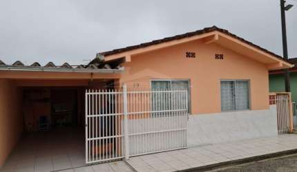 Ótima Casa em Condomínio Fechado prox. ao Mar