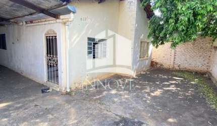 Casa com 2 quartos à venda no Saudade, Araçatuba  por R$ 280.000