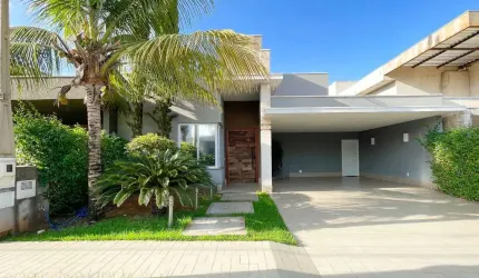 Casa em condomínio fechado com 3 quartos para alugar na Professor Odemar Stobbe, 1, Condomínio Vilage La Montagne, São José do Rio Preto por R$ 6.800
