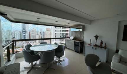 Apartamento de 4 suítes da Moura Dubeux , Rosarinho.