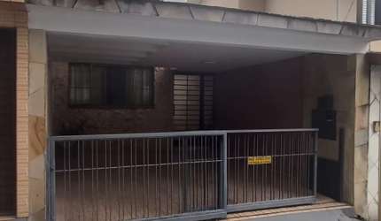 Sobrado com 02 dormitórios, Edícula e garagem - Saúde - Metrô