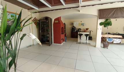 BELISSIMO SOBRADO NA VILA VITÓRIA