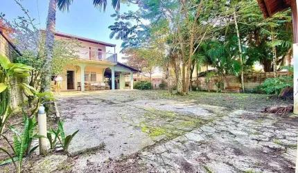 SOBRADO DE 68m² COM TERRENO DE  360m² A APENAS 600M