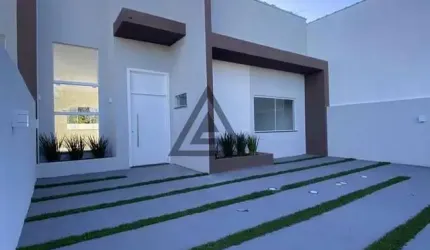 RESIDÊNCIA COM PISCINA - 200 METROS DA AV. CELSO RAMOS