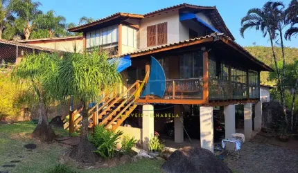 CASA CHARMOSA EM BAIRRO NOBRE DE ILHABELA -