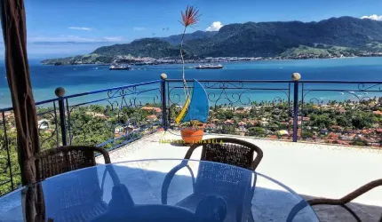 CASA EM ILHABELA - VISTA PANORÂMICA PARA O MAR